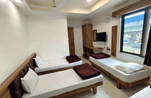 Sarkhej Hotel | Hotel Milan