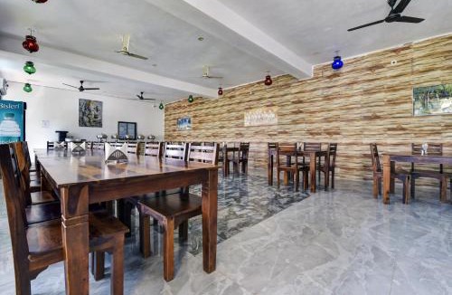 Kanooja Hotel | Collection O Kumbha Garh