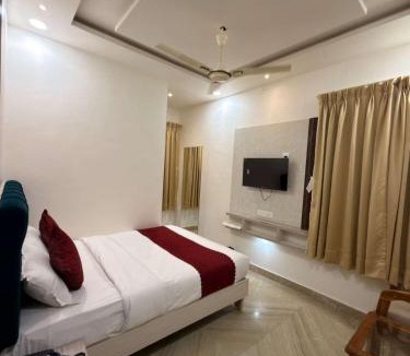 Kota Hotel | Hotel Anand Inn