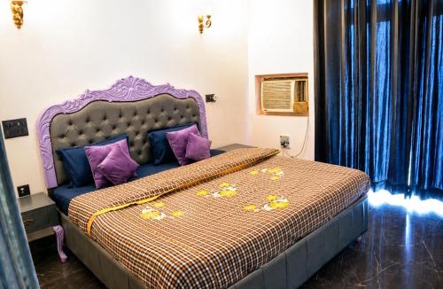 Taj Ganj Hotel | Maya Hotel & Restaurant