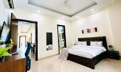 DLF City Apartment | Olive Service Apartments - DLF Cyber City