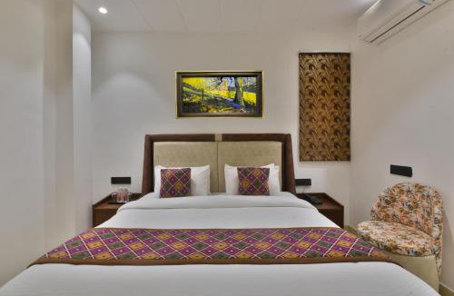 Paharganj Hotel | Hotel Namaskar India - Just A Minute Away From New Delhi Railway Station & Connaught Place