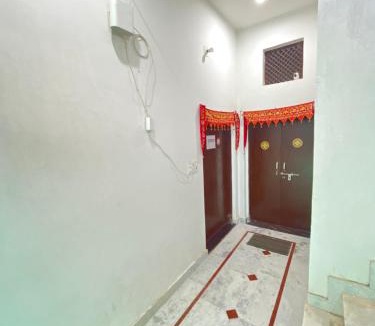 Barsana House | Shree Radha Madhav Homestay Barsana