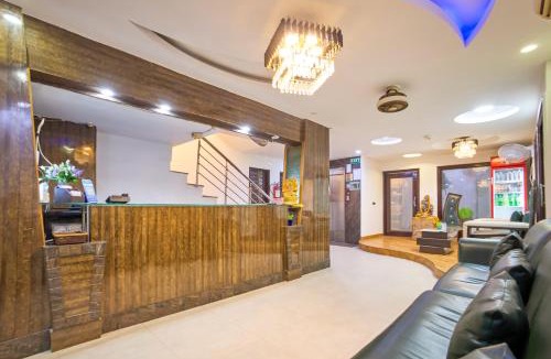 Karol Bagh Hotel | Hotel Anand - Near Ganga Ram & BLK Hospital At Karol Bagh Metro Station