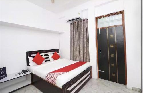 Indira Nagar Hotel | Star palace guest house
