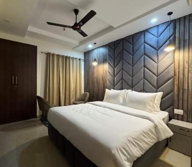Jammu Apartment | Luxenest Holiday Homes Luxury 3BHK Apartment with Pool & Gym