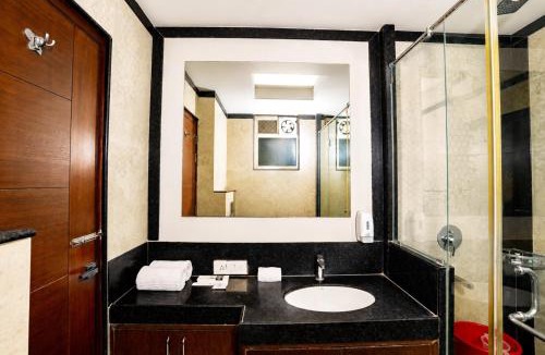 Khatu Hotel | Hotel Sawamani - 100 Meters from Khatushyam ji