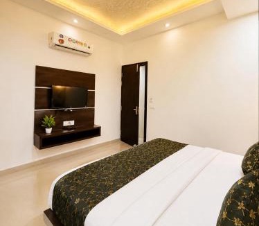 Taj Ganj Hotel | Hotel Regal Delight Star Taj - Best Rated Area #hygienic and Affordable Rooms, Check in Guarantee,Near Taj mahal