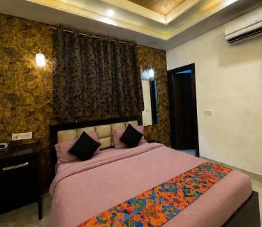 Taj Ganj Hotel | Hotel Star Grand - Premium Budget Hotel Near Taj mahal,