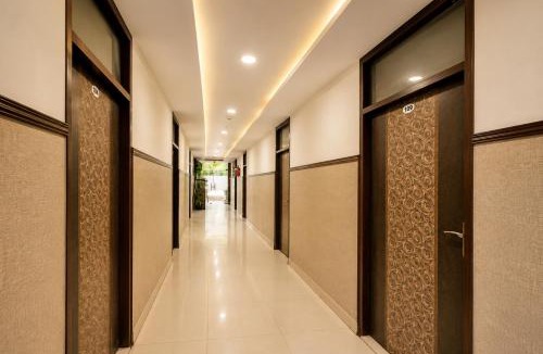 Vasundhara Hotel | Hotel Gold Ston Near Yashoda Hospital & Vaishali Metro