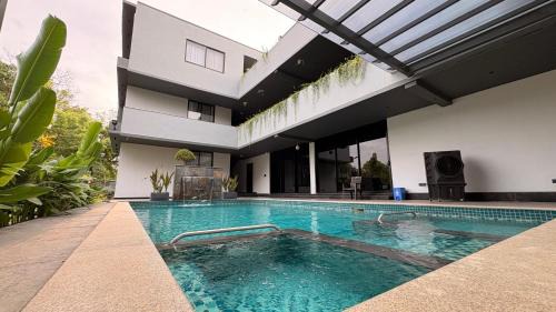 Medchal House | Riva Retreat