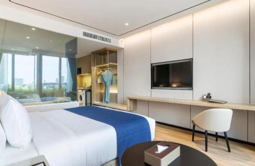Aerocity Hotel | The- Luxury Enclave Plaza Near IGI Airport Delhi