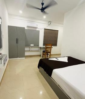 Madiwala Cabin | Lowfare Hotels Bengaluru