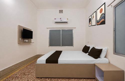 Chas Hotel | SPOT ON Khedia Inn