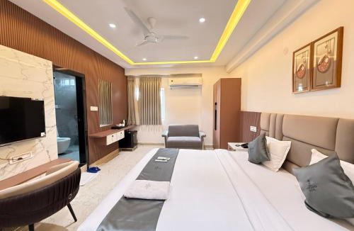 Gachibowli Hotel | HOTEL SOWJANYA ELITE