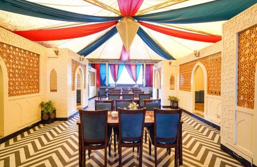 Bhopal Hotel | FabHotel Zamzam Residency, Bhopal Railway Station