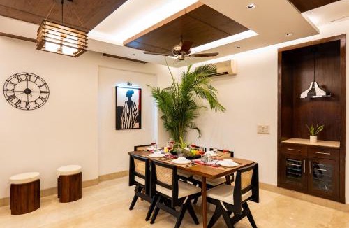 Green Park Apartment | The Park Retreat by The Blue Kite, Fully Serviced Stylish 3BHK Apartment in Green Park near Deer Park & Hauz Khas Village