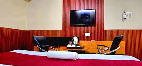 Indira Nagar Hotel | Hotel regal inn