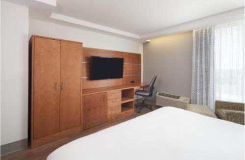 Aerocity Hotel | The Luxury Enclave Plaza Near IGI Airport Delhi