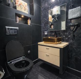 South Extension Hotel | The Boutique Studio Near Green Park Delhi- By ACESTAYZ