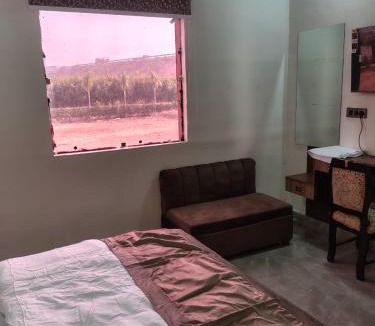 Dhanauli Hotel | Lords Hotel