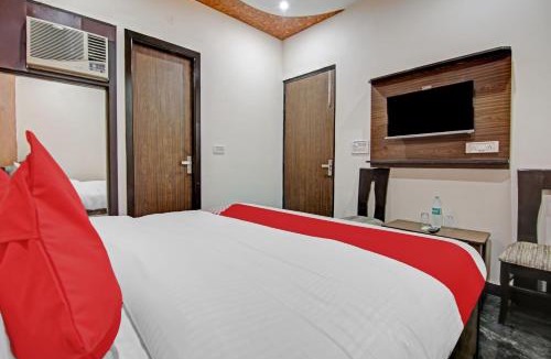 Ghaziabad Hotel | Hotel O Landlord