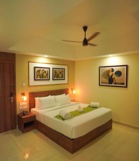 Kakkanad Hotel | Golden Cassia Infopark Business Hotel