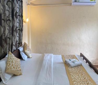 Saunta Vaddo Hotel | Hotel Baga Sea Blue