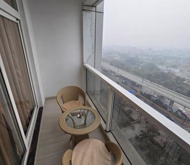 Noida Apartment | THE TINDER TREE at Spectrum Metro Mall