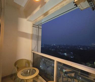 Noida Apartment | THE TINDER TREE at Spectrum Metro Mall