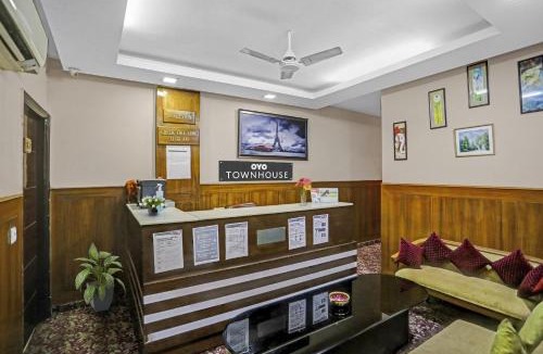 Green Park Hotel | OYO Townhouse Garg Inn Home
