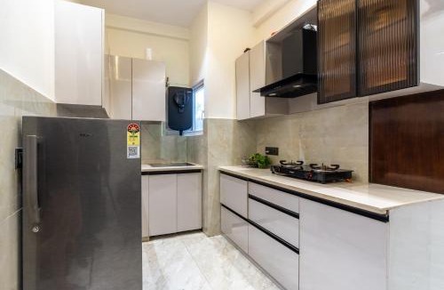 Indirapuram Apartment | Homlee-Diamond 2BHK Lift-Parking-Max Vaishali