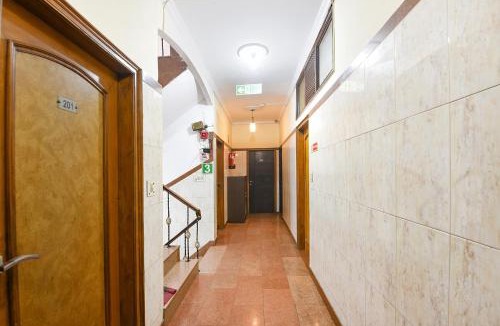 Beadonpura Hotel | FabHotel Vardhmaan Inn