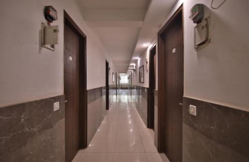 D6 Bed & Breakfast | Hotel Aravali Residency Near ILBS, Vasant Kunj