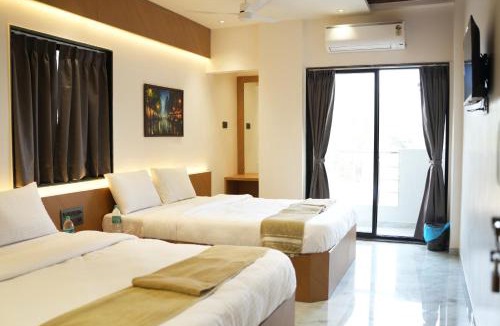 Shirdi House | Hotel Nature's Nest