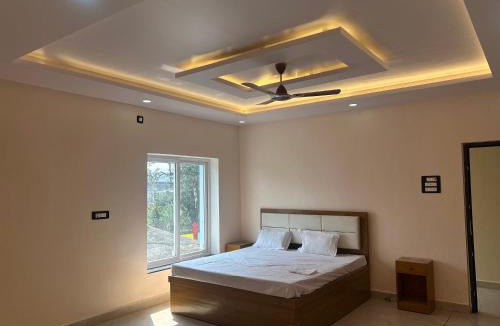Seraikela Hotel | B N Palace