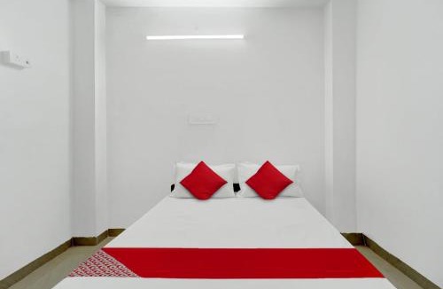 Danapur Hotel | Hotel O Radha Krishna Family Hotel