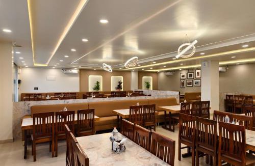 Devanahalli Hotel | Hemagiri Palace