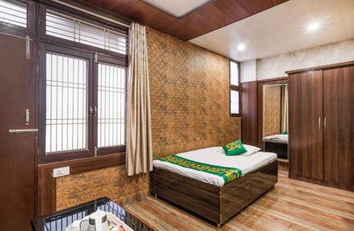 Sarnath Hotel | Treebo Saumendra Residency