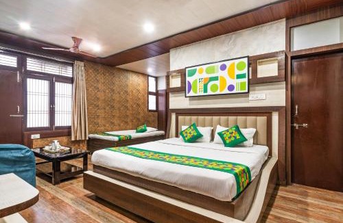 Sarnath Hotel | Treebo Saumendra Residency