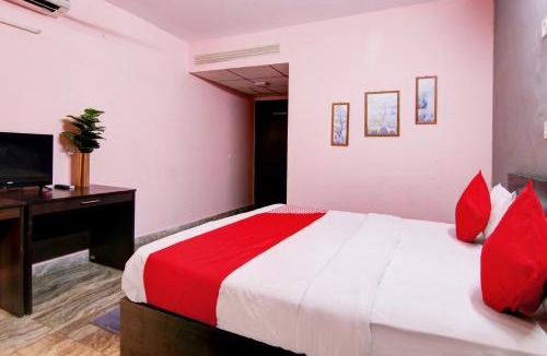 Sainik Farm Hotel | Hotel O Manya Stay