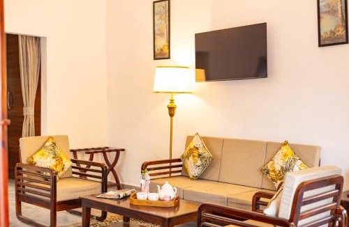 Faridabad Villa | ELIVAAS Signature The Aravalli Reserve The Isley Pet-Friendly Villa with Pool, Gazebo and Sit Out