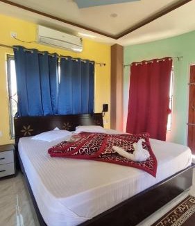 Lataguri Resort | North Queen