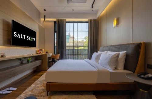 Noida Hotel | Saltstayz Premier - Noida, Near Sector 18 Metro station