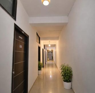 D6 Hotel | Mauryan Elite Hotel Vasant Kunj