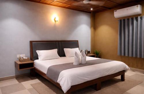 Rajouri Garden Hotel | Boiler Guest House - Comfortable Stays in Raja Garden - West Delhi