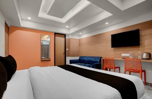Naranpura Hotel | Collection O Hotel Orange Tree