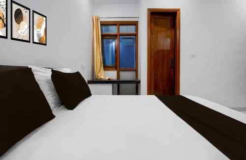 Gomti Nagar Hotel | Super HOTEL O SHIVA PARADISE