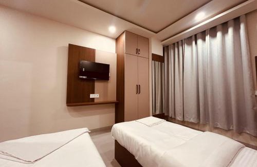 Gaya Hotel | BB Hotel and Banquet Hall