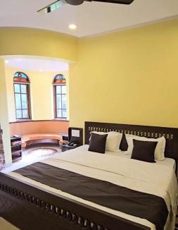 Cavelossim Hotel | Nico's